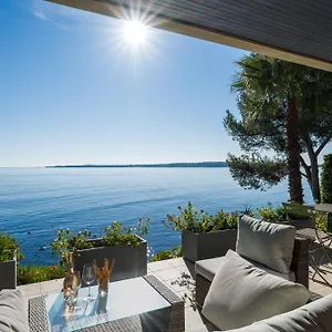 Adriana By Terry's Homes Waterfront Seaview Cannes
